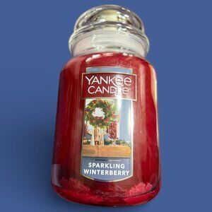 YANKEE CANDLE - 22 OZ - SPARKLING WINTERBERRY